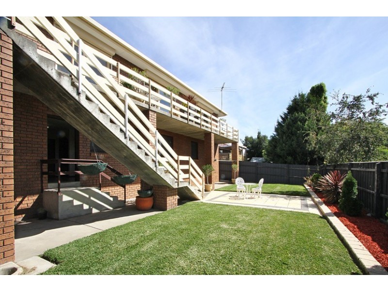 64 Bamford Avenue, Westmeadows VIC 3049