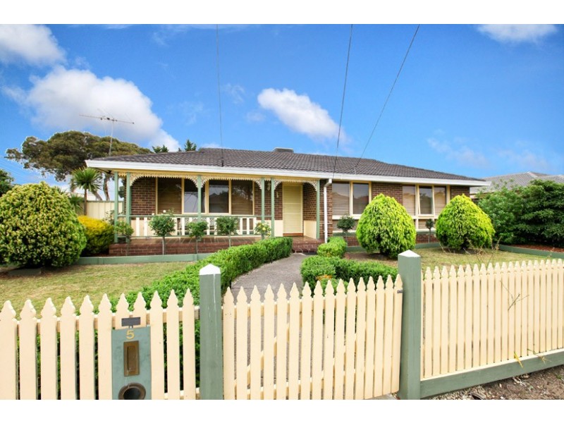 5 Koonalda Road, Gladstone Park VIC 3043