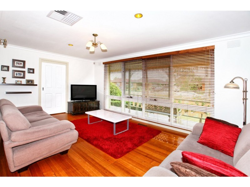 5 Koonalda Road, Gladstone Park VIC 3043