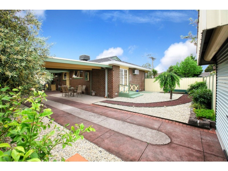 5 Koonalda Road, Gladstone Park VIC 3043