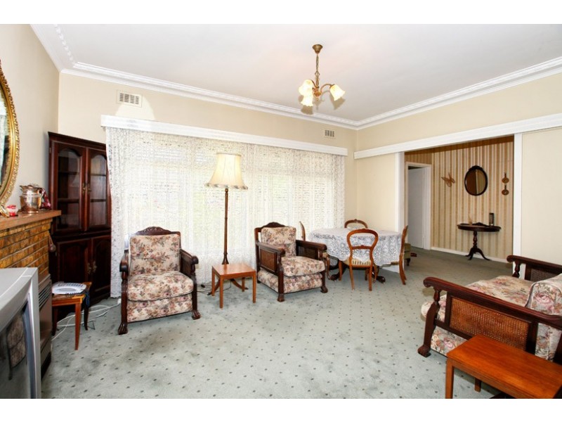 63 King Street, Airport West VIC 3042