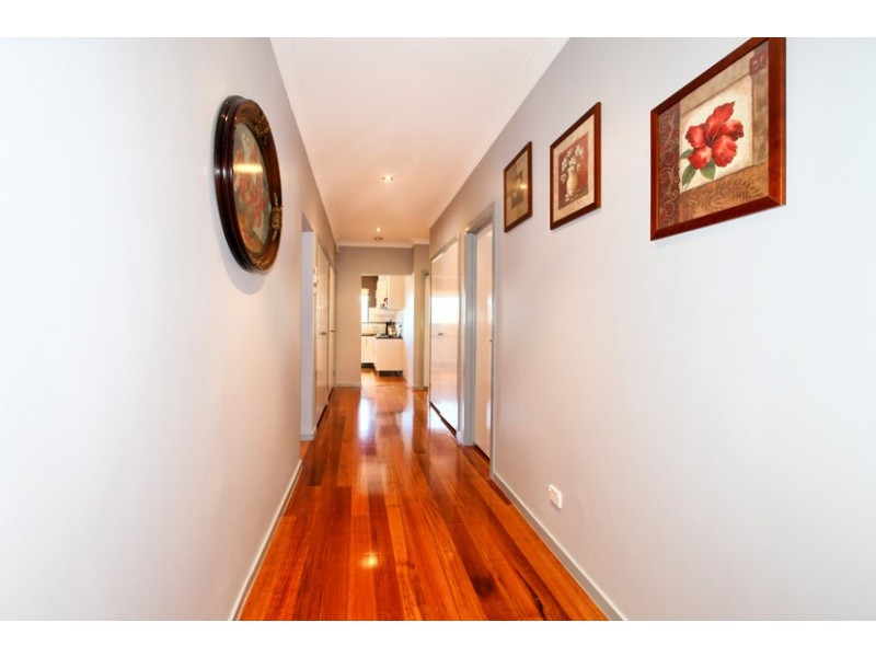 50 Bamford Avenue, Westmeadows VIC 3049