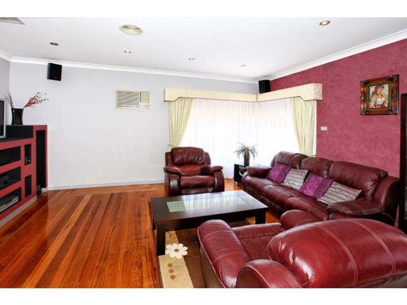 50 Bamford Avenue, Westmeadows VIC 3049