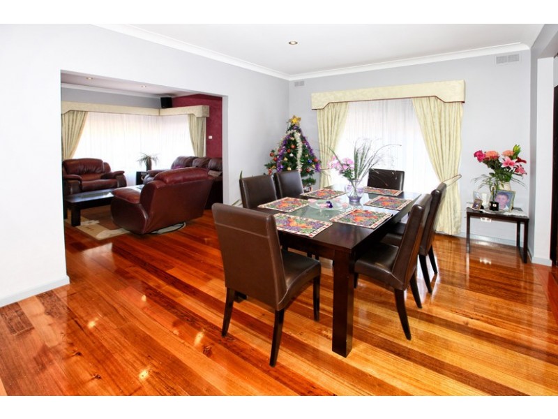 50 Bamford Avenue, Westmeadows VIC 3049