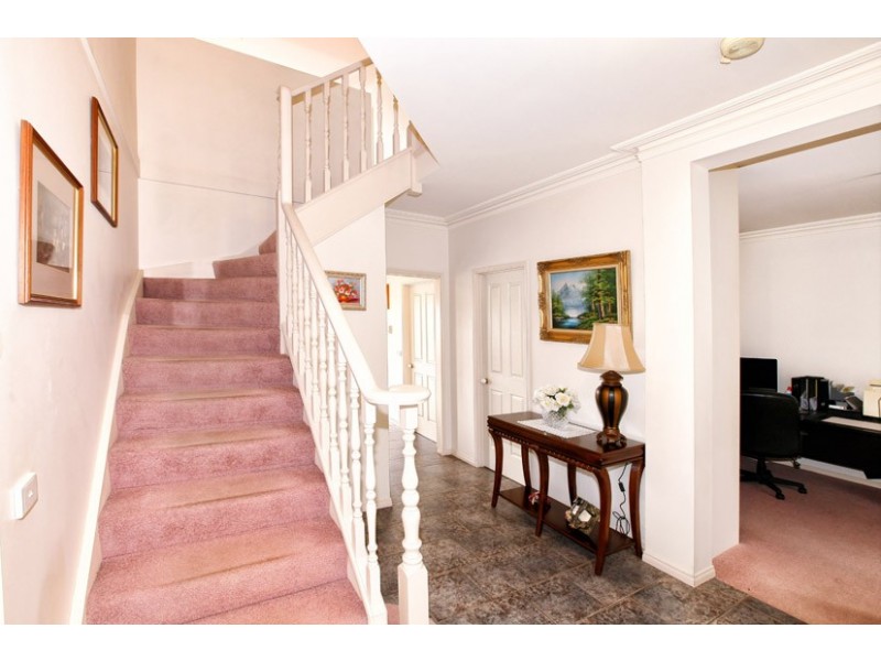 31 Piccadilly Court, Greenvale VIC 3059