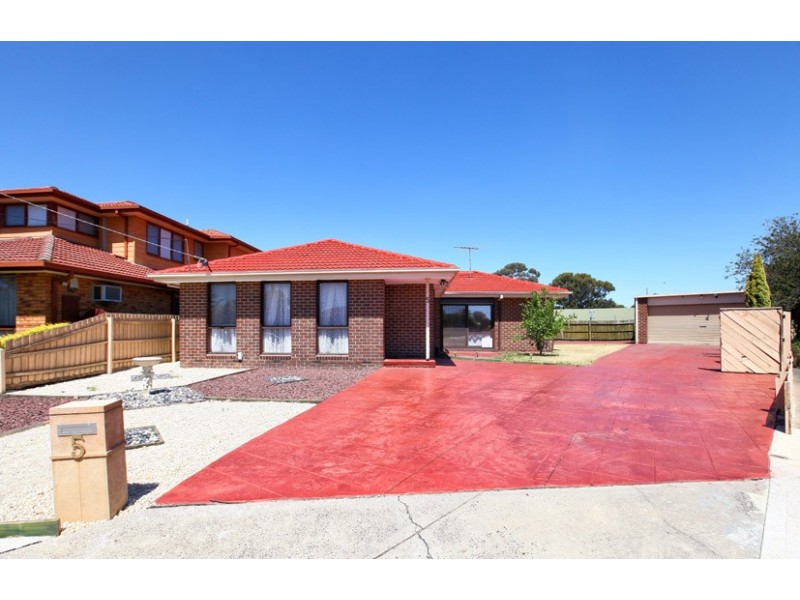 5 Joel Place, Gladstone Park VIC 3043