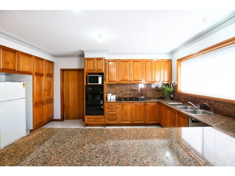 9 Berwick Place, Greenvale VIC 3059