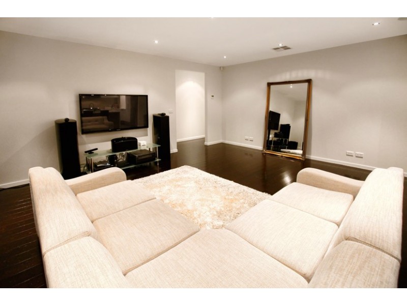 4 Hyton Close, Westmeadows VIC 3049