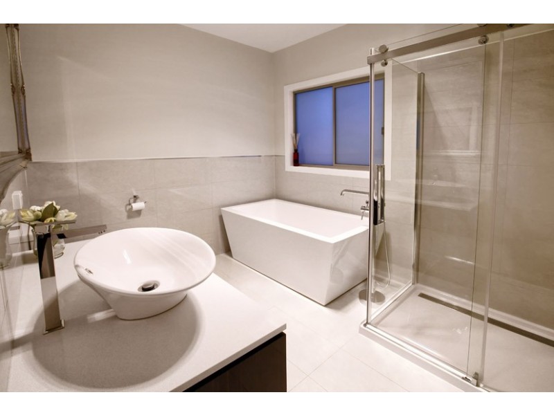 4 Hyton Close, Westmeadows VIC 3049