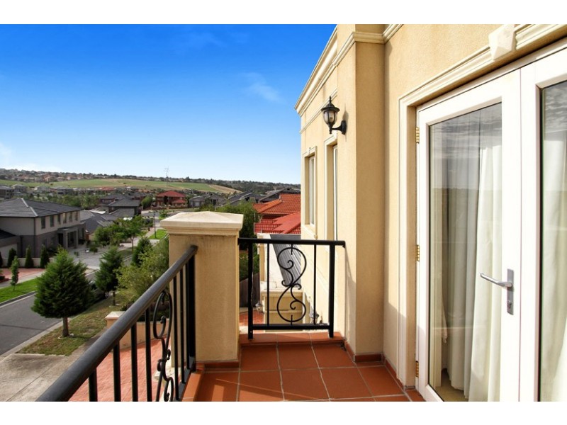 9 Linlithgow Way, Greenvale VIC 3059