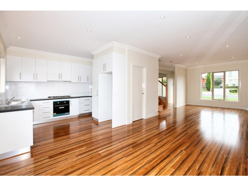 1, 3 and 4/199 Greenvale Drive, Greenvale VIC 3059