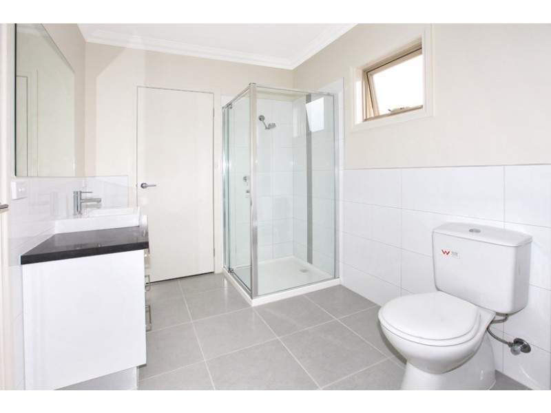 1, 3 and 4/199 Greenvale Drive, Greenvale VIC 3059