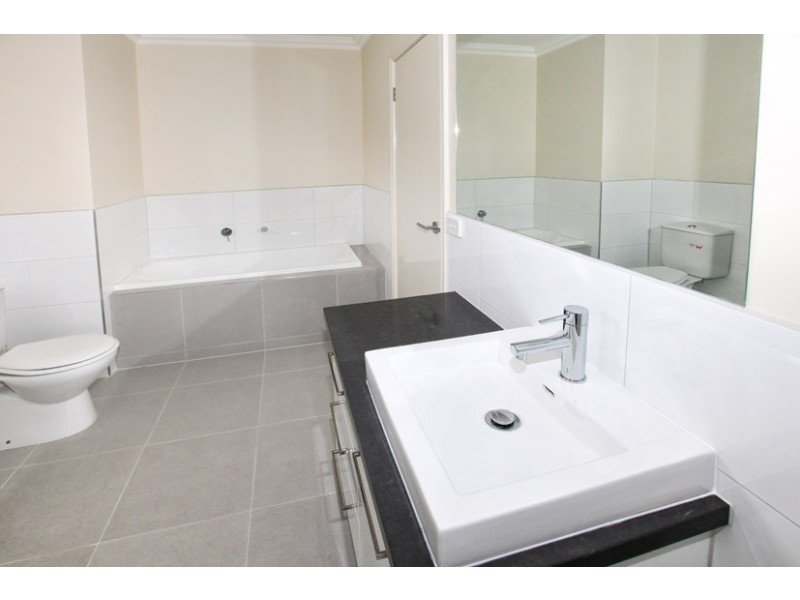 1, 3 and 4/199 Greenvale Drive, Greenvale VIC 3059