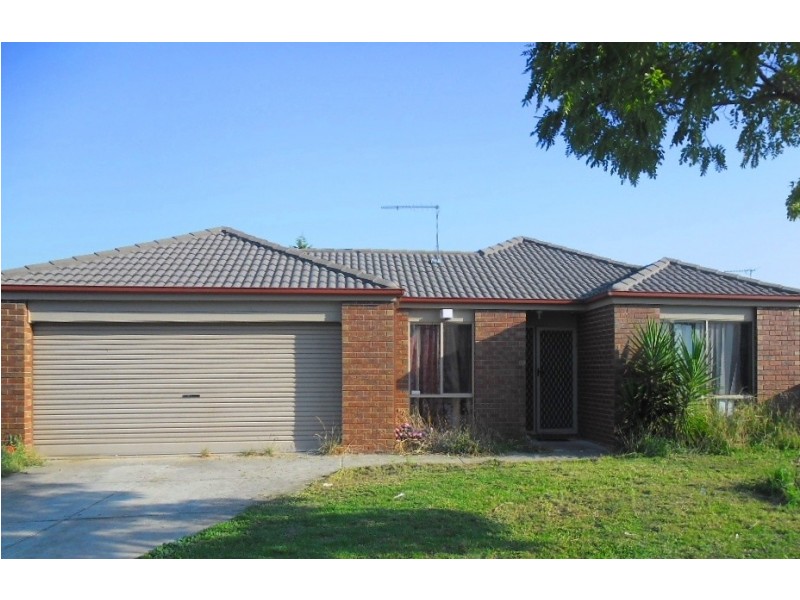 18 Orion Way, Roxburgh Park VIC 3064