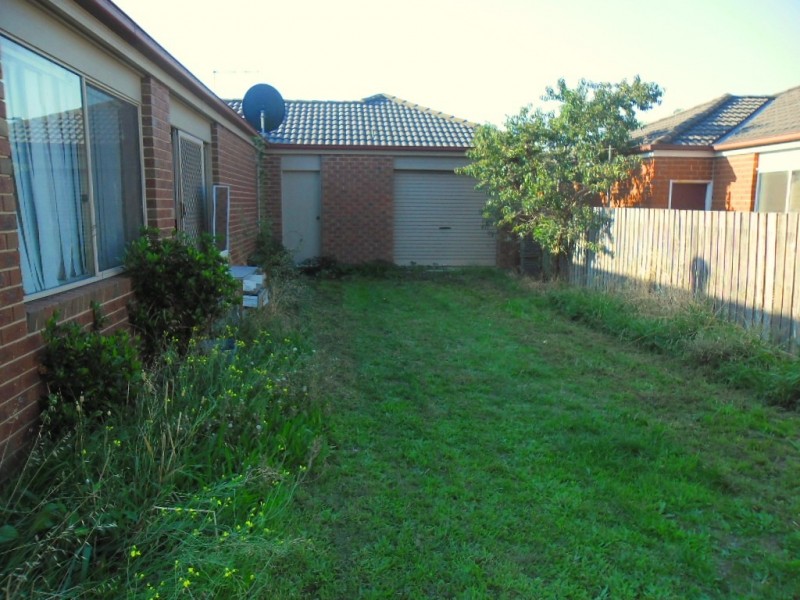18 Orion Way, Roxburgh Park VIC 3064