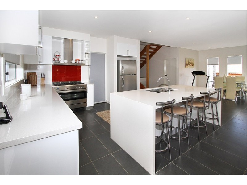 69 Clare Boulevard, Greenvale VIC 3059