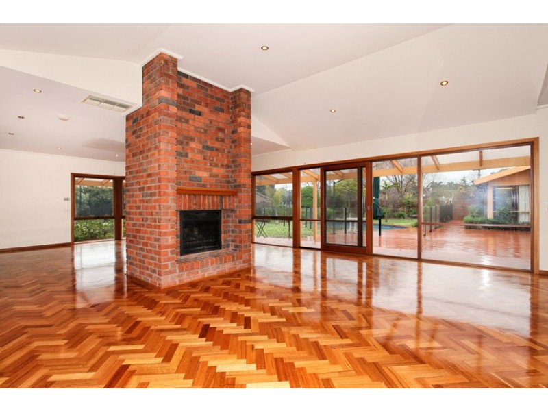 7 Elphinstone Boulevard, Greenvale VIC 3059