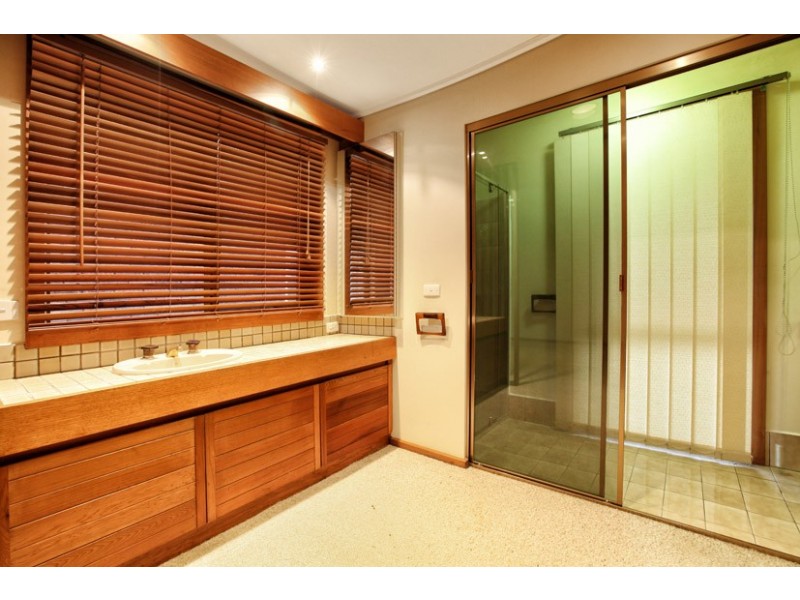 7 Elphinstone Boulevard, Greenvale VIC 3059