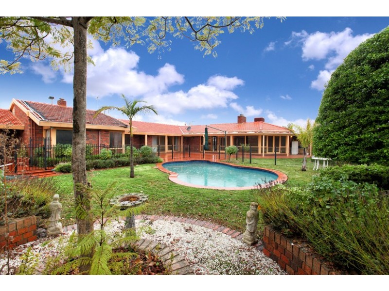 7 Elphinstone Boulevard, Greenvale VIC 3059