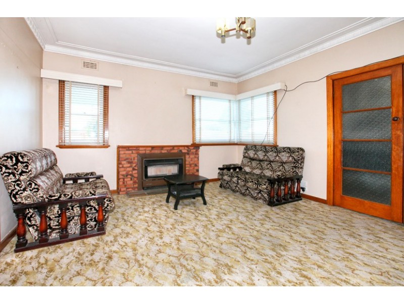 79 Chapman Avenue, Glenroy VIC 3046
