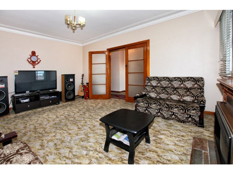 79 Chapman Avenue, Glenroy VIC 3046