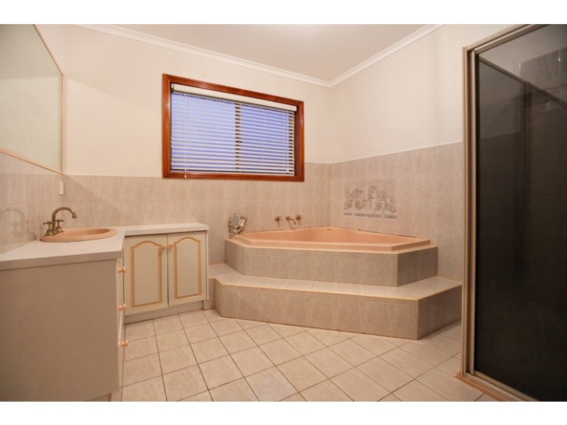 13 Marleybourne Court, Greenvale VIC 3059