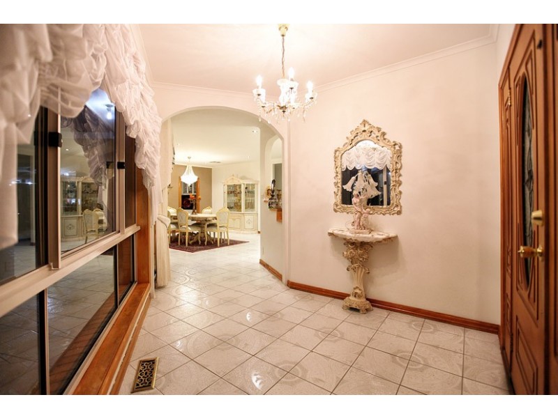 13 Marleybourne Court, Greenvale VIC 3059