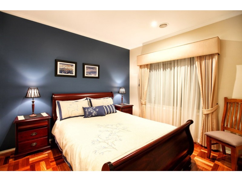 3 Santa Cruz Boulevard, Roxburgh Park VIC 3064