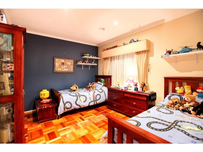 3 Santa Cruz Boulevard, Roxburgh Park VIC 3064