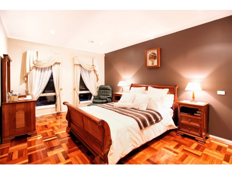 3 Santa Cruz Boulevard, Roxburgh Park VIC 3064