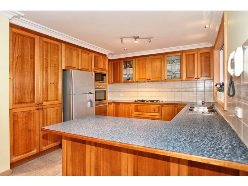 5 Eildon Court, Meadow Heights VIC 3048