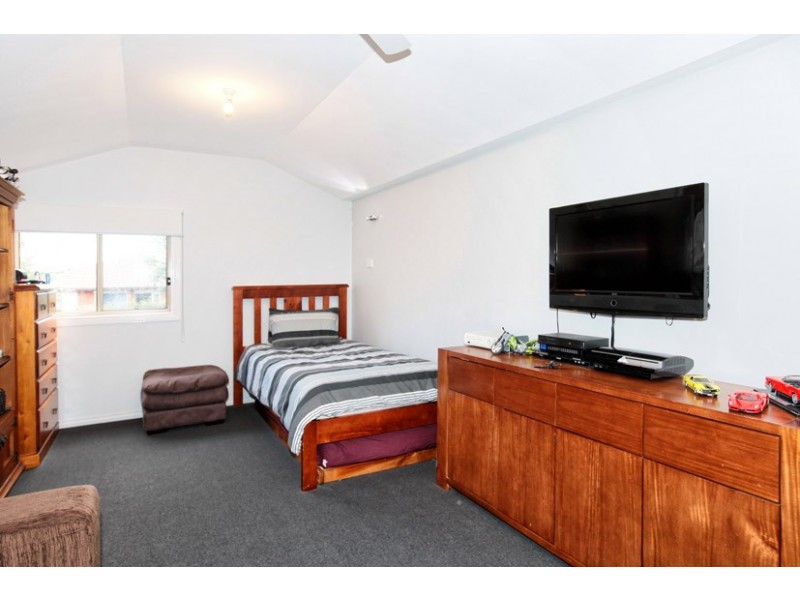 5 Eildon Court, Meadow Heights VIC 3048