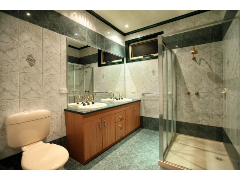 20 Dorset Drive, Greenvale VIC 3059