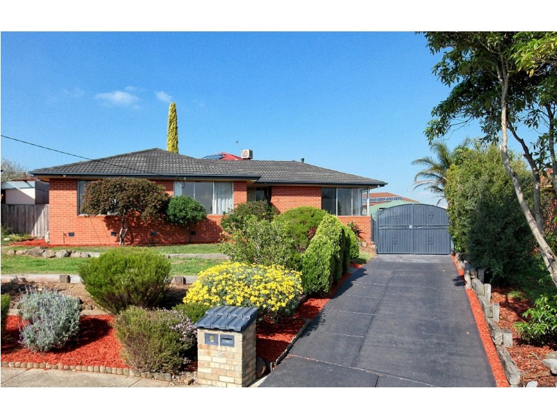 8 Ringwood Court, Gladstone Park VIC 3043