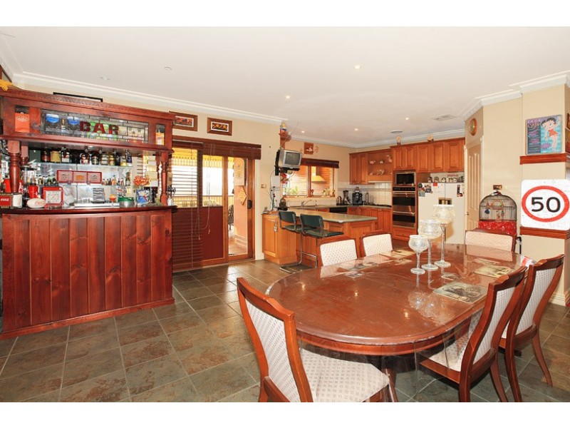 7 McGuire Court, Greenvale VIC 3059