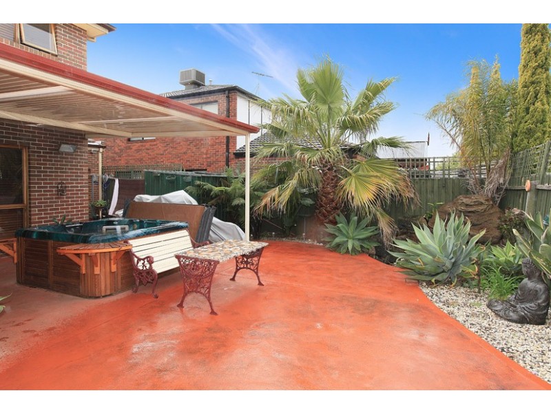 7 McGuire Court, Greenvale VIC 3059