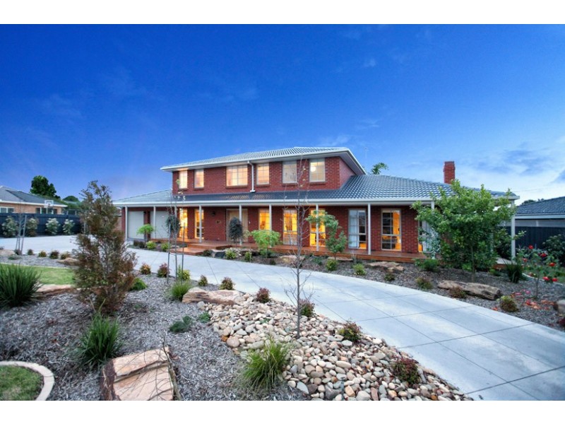 25 Glencairn Drive, Greenvale VIC 3059