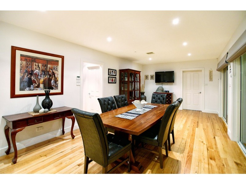 25 Glencairn Drive, Greenvale VIC 3059