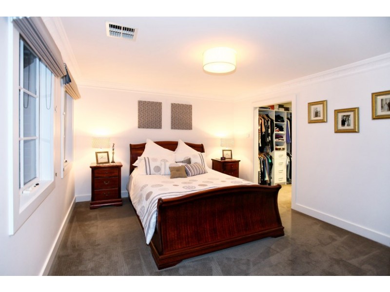 25 Glencairn Drive, Greenvale VIC 3059