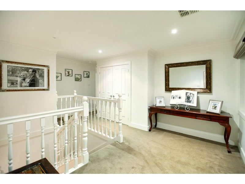 25 Glencairn Drive, Greenvale VIC 3059