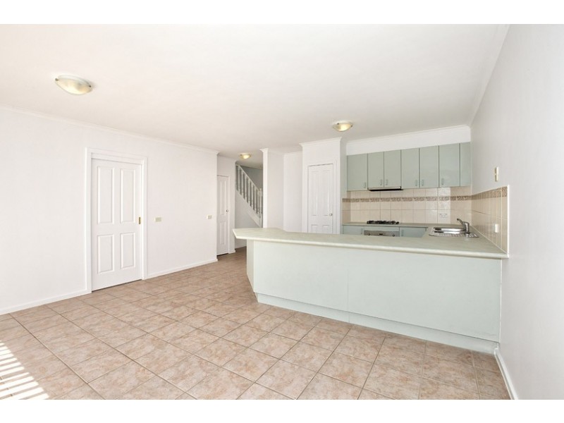 4 Corona Place, Roxburgh Park VIC 3064