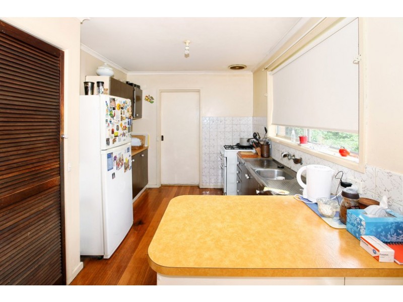 10 Taunton Place, Gladstone Park VIC 3043