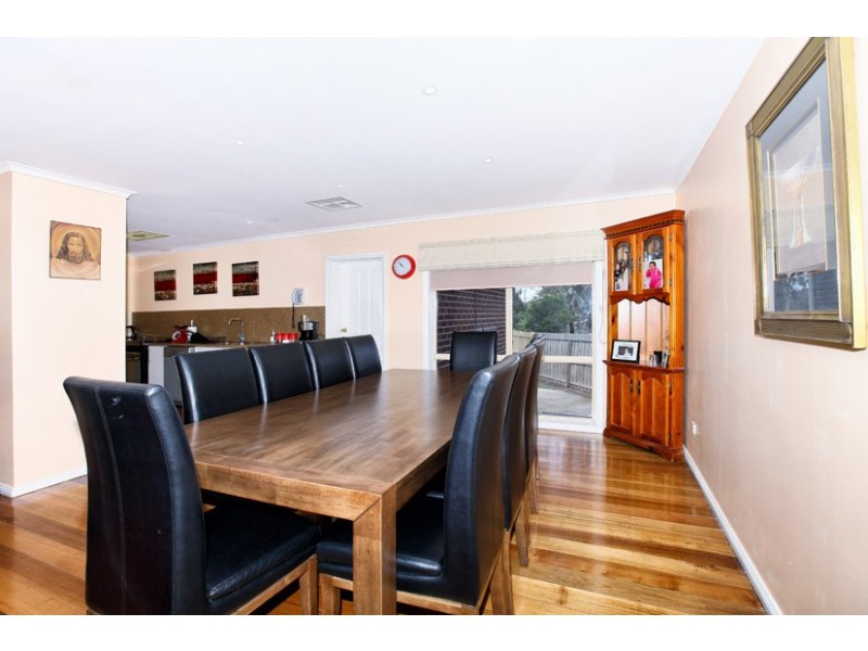 13 Churchill Avenue, Tullamarine VIC 3043