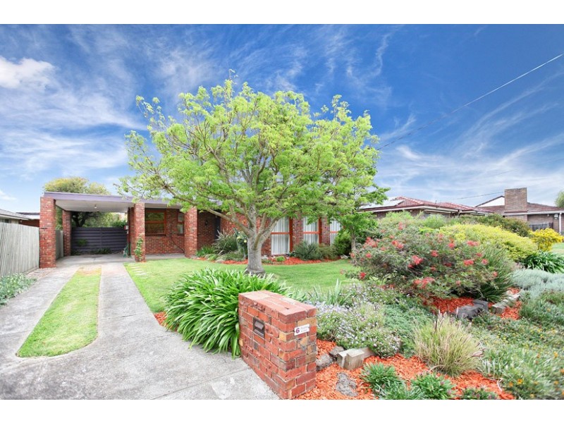 6 Dolphin Court, Gladstone Park VIC 3043
