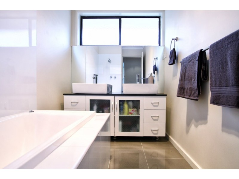 1 Pershore Court, Westmeadows VIC 3049