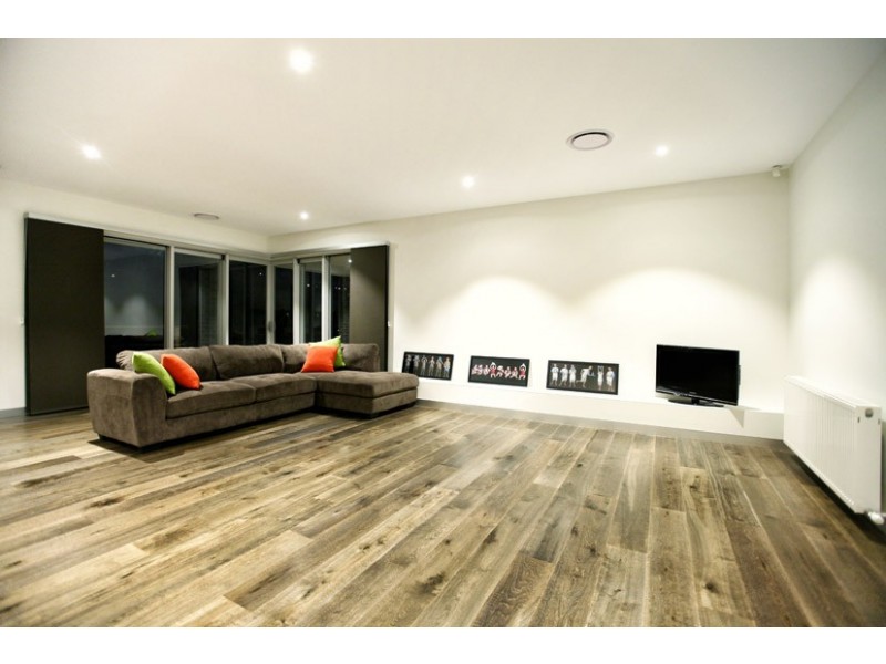 38 Trumpington Terrace, Attwood VIC 3049