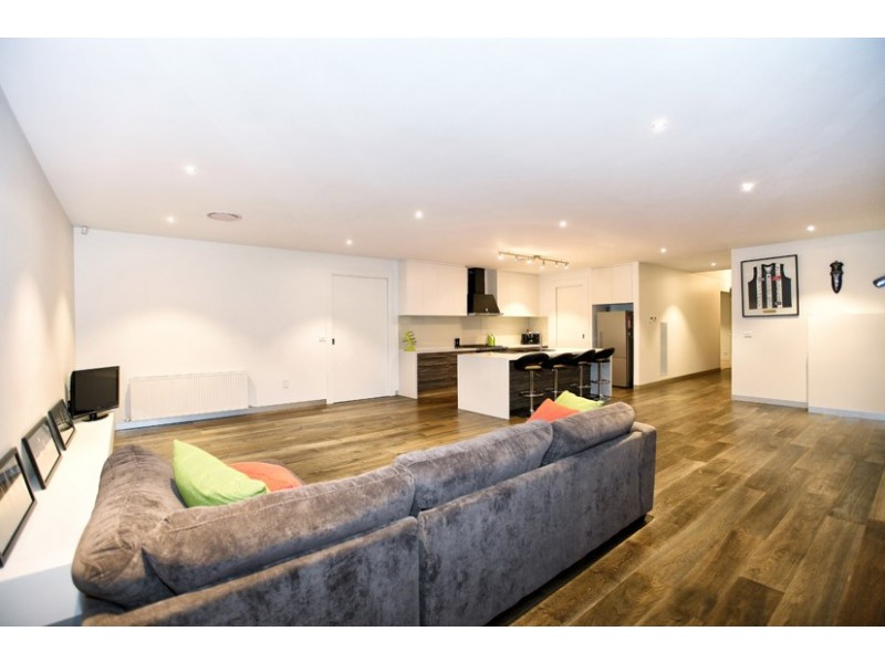 38 Trumpington Terrace, Attwood VIC 3049