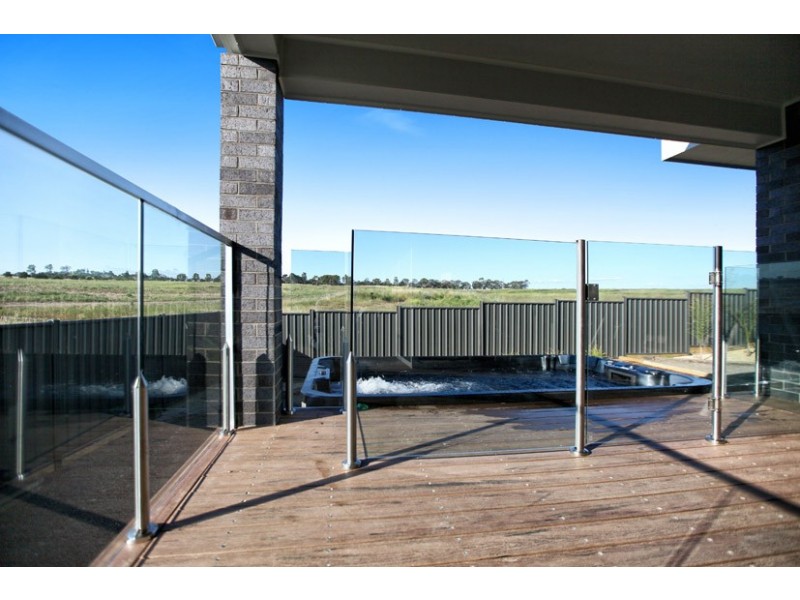 38 Trumpington Terrace, Attwood VIC 3049