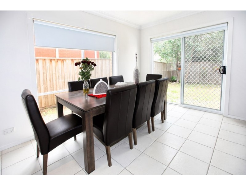 9 Viewbank Circuit, Roxburgh Park VIC 3064