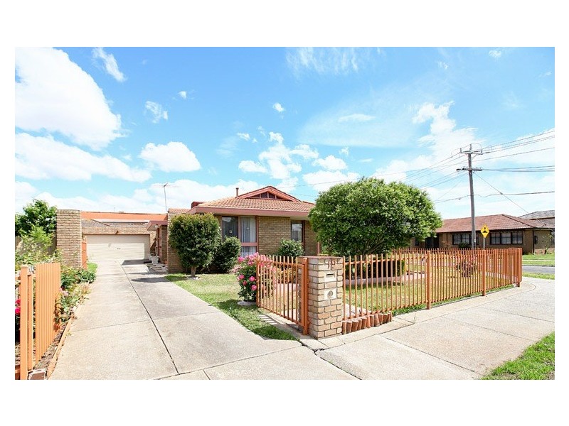 19 North Circular Road, Gladstone Park VIC 3043